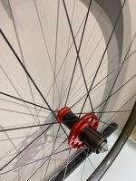 جفت طوقه کربن فولکروم 50 میلی‌متر با توپی کربن (Fulcrum Carbon Wheelset) کارکرده ریمبرک - Image 3