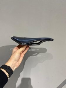 زین دست دوم دوچرخه پرو استلت  تمام کربن سوپرلایت-Selle PRO Stealth Carbone Superlight – - Image 2